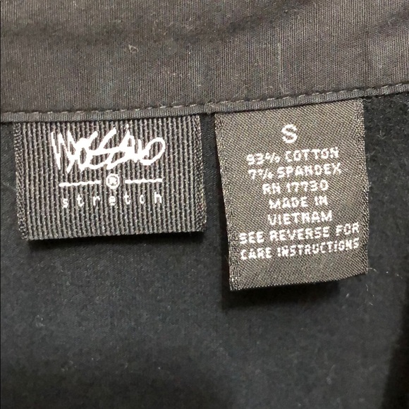 <NWOT>Black V-Neck Button Down Shirt - Picture 4 of 4